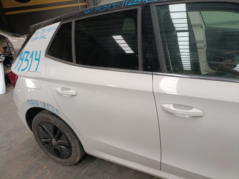 Recambio de puerta trasera derecha para skoda fabia iv (pj3) 1.0 tsi referencia OEM IAM   