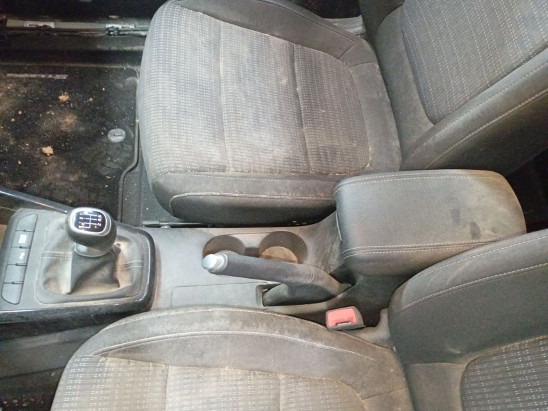 Recambio de consola central para kia stonic (yb) 1.0 t-gdi eco-dynamics+ referencia OEM IAM   