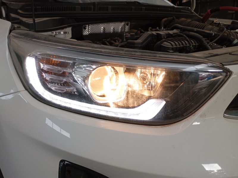 Recambio de faro derecho para kia stonic (yb) 1.0 t-gdi eco-dynamics+ referencia OEM IAM   