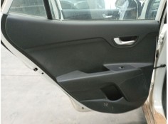 GUARNECIDO PUERTA TRASERA IZQUIERDA 