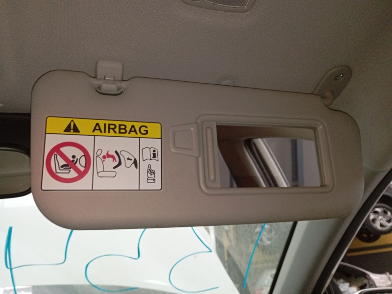 Recambio de parasol derecho para kia stonic (yb) 1.0 t-gdi eco-dynamics+ referencia OEM IAM   