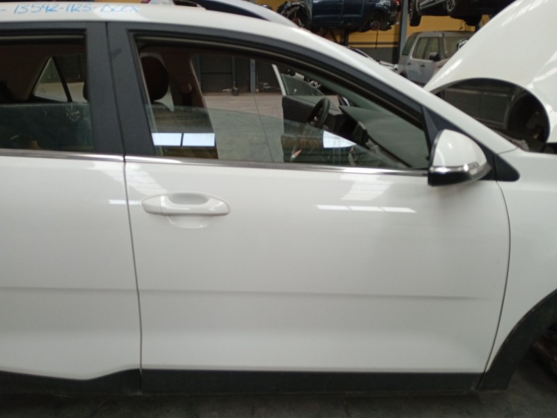 Recambio de puerta delantera derecha para kia stonic (yb) 1.0 t-gdi eco-dynamics+ referencia OEM IAM   