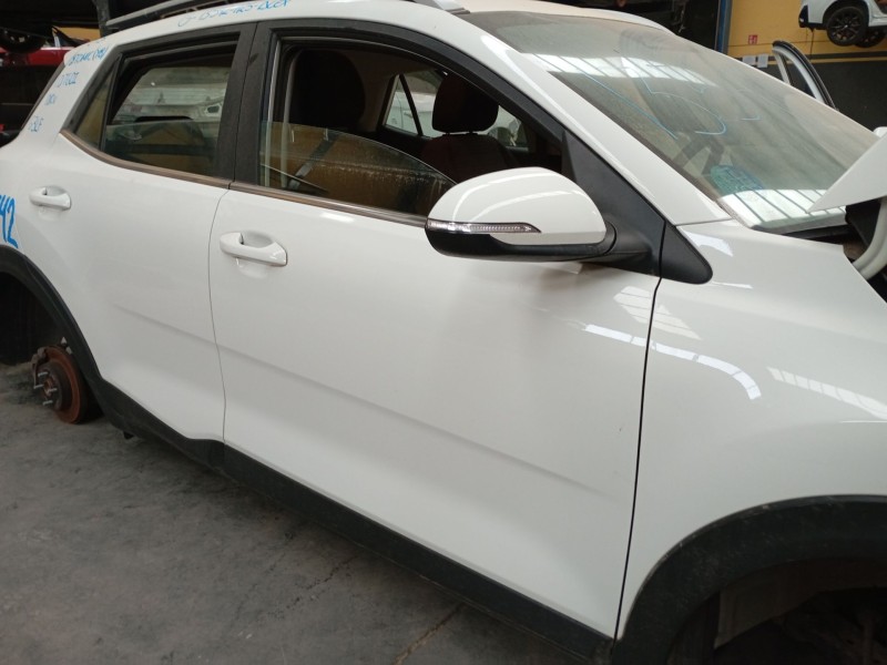 Recambio de puerta delantera derecha para kia stonic (yb) 1.0 t-gdi eco-dynamics+ referencia OEM IAM   
