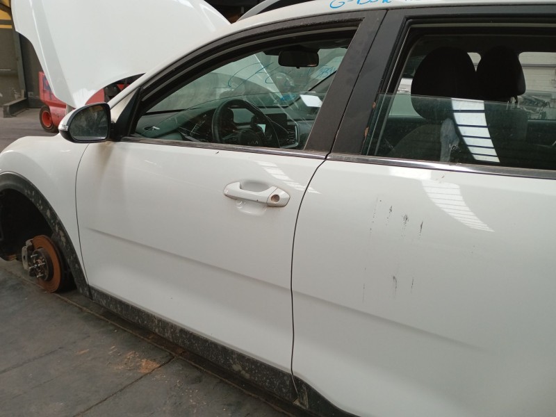 Recambio de puerta delantera izquierda para kia stonic (yb) 1.0 t-gdi eco-dynamics+ referencia OEM IAM   