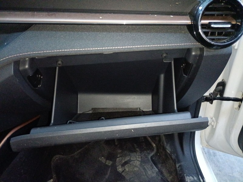 Recambio de guantera para skoda fabia iv (pj3) 1.0 tsi referencia OEM IAM   