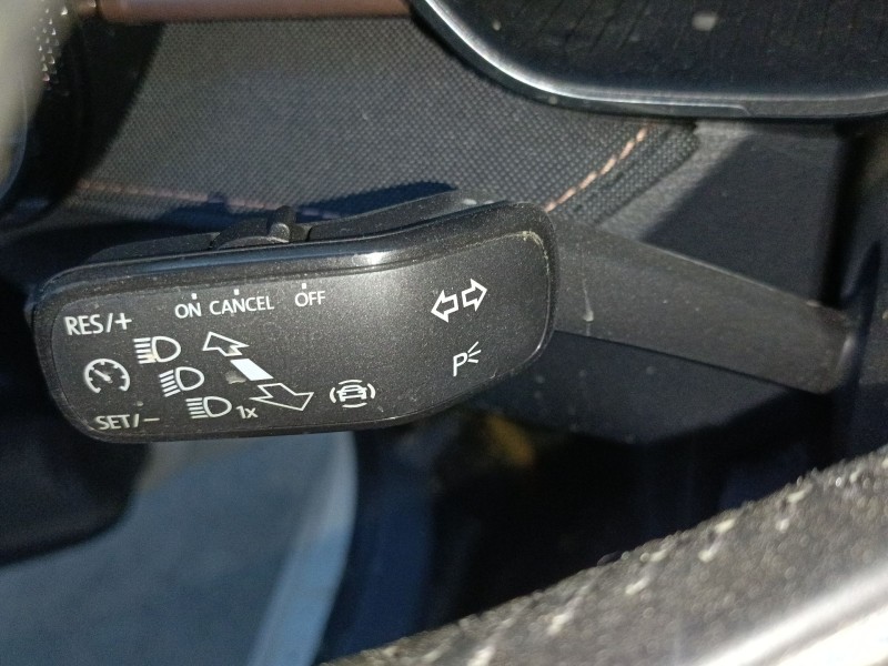 Recambio de mando intermitentes para skoda fabia iv (pj3) 1.0 tsi referencia OEM IAM   