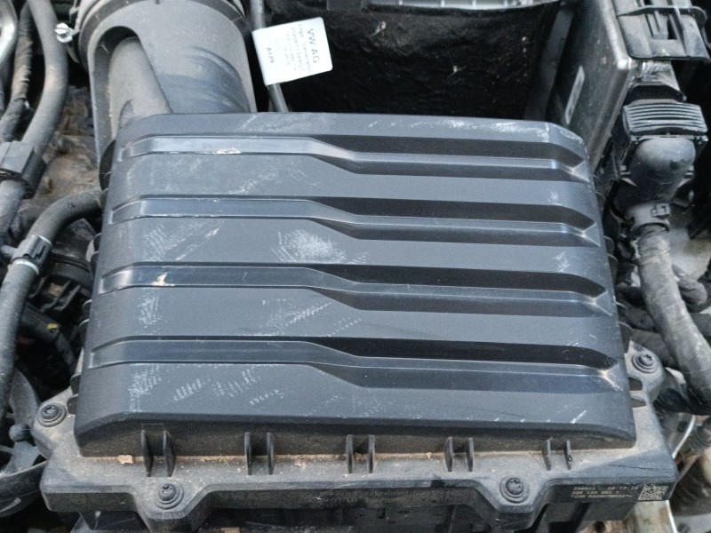 Recambio de filtro aire para skoda fabia iv (pj3) 1.0 tsi referencia OEM IAM 2Q0129601T  