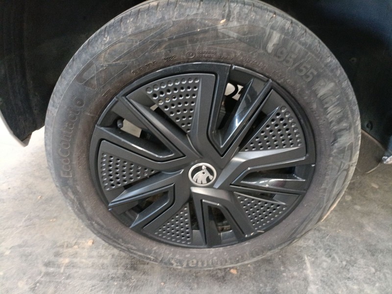 Recambio de llanta para skoda fabia iv (pj3) 1.0 tsi referencia OEM IAM 195/55/16  