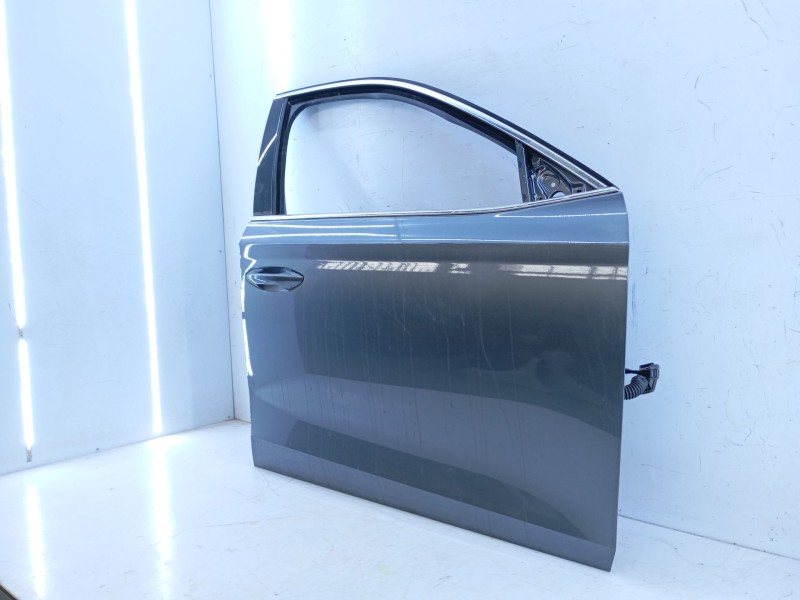 Recambio de puerta delantera derecha para skoda octavia iv combi nx5 1.5 tsi referencia OEM IAM   