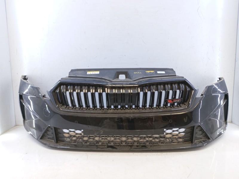 Recambio de paragolpes delantero para skoda octavia iv nx3 vrs 2.0 tsi referencia OEM IAM   
