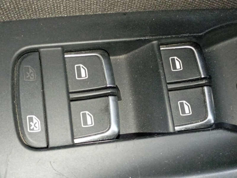 Recambio de mando elevalunas delantero izquierdo para audi q3 (8ub, 8ug) 2.0 tdi referencia OEM IAM   