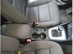 Recambio de consola central para audi q3 (8ub, 8ug) 2.0 tdi referencia OEM IAM   