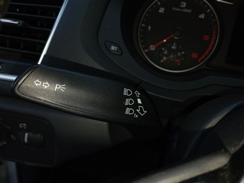 Recambio de mando intermitentes para audi q3 (8ub, 8ug) 2.0 tdi referencia OEM IAM   