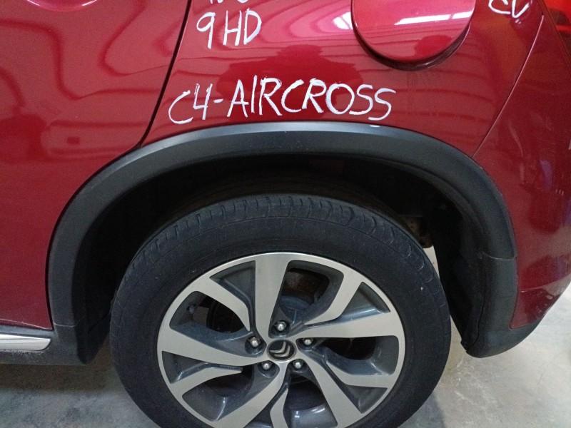 Recambio de aletin trasero izquierdo para citroën c4 aircross 1.6 hdi 115 referencia OEM IAM   