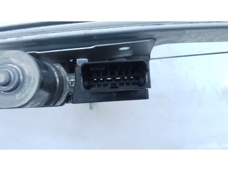 Recambio de elevalunas delantero derecho para renault arkana i (lcm_, ldn_) 1.6 e-tech 145 (ldmu) referencia OEM IAM   