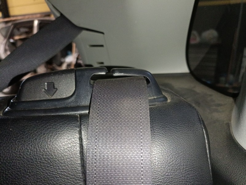 Recambio de cinturon seguridad trasero izquierdo para citroën c4 aircross 1.6 hdi 115 referencia OEM IAM   