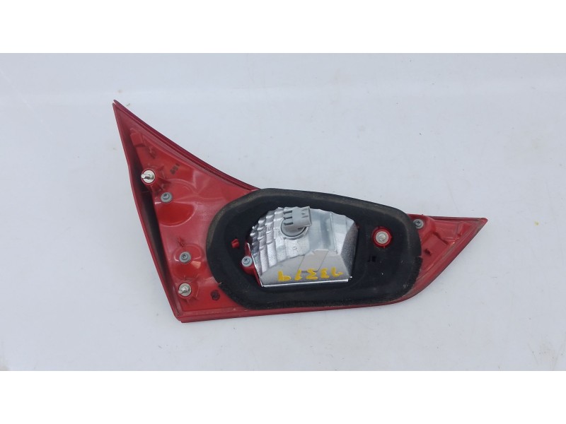 Recambio de piloto trasero derecho porton para toyota auris (_e18_) 1.4 d-4d (nde180_) referencia OEM IAM   