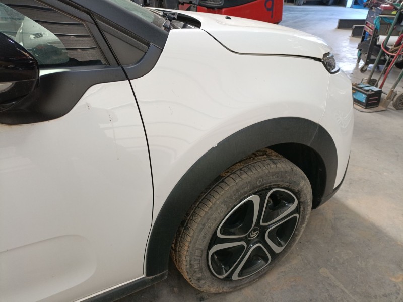 Recambio de aleta delantera derecha para citroën c3 iii (sx) 1.5 bluehdi 100 (sxyhyp, sxyhtu) referencia OEM IAM   