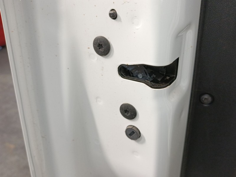 Recambio de cerradura puerta delantera izquierda para citroën c3 iii (sx) 1.5 bluehdi 100 (sxyhyp, sxyhtu) referencia OEM IAM   