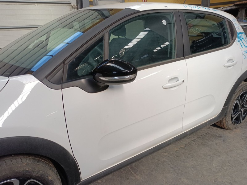 Recambio de puerta delantera izquierda para citroën c3 iii (sx) 1.5 bluehdi 100 (sxyhyp, sxyhtu) referencia OEM IAM   