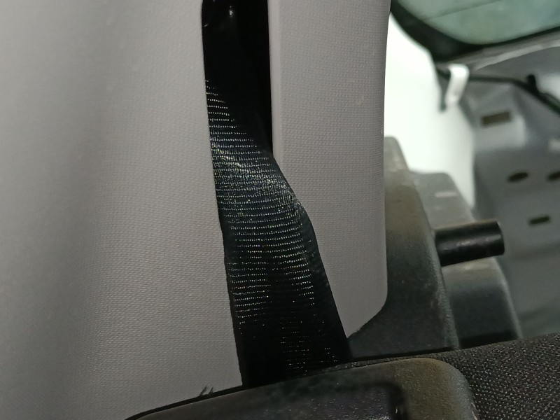 Recambio de cinturon seguridad trasero derecho para citroën c3 iii (sx) 1.5 bluehdi 100 (sxyhyp, sxyhtu) referencia OEM IAM   