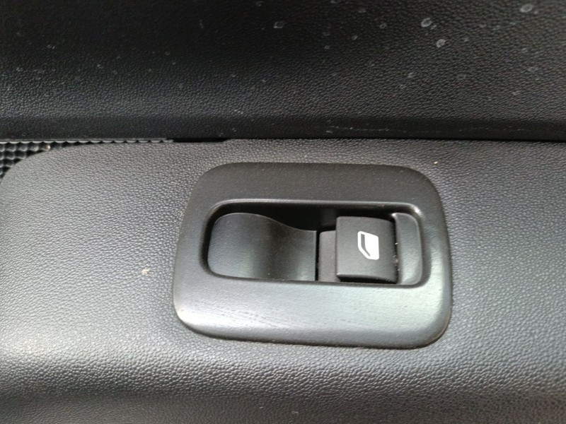 Recambio de mando elevalunas delantero derecho para citroën c3 iii (sx) 1.5 bluehdi 100 (sxyhyp, sxyhtu) referencia OEM IAM   