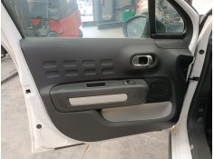 GUARNECIDO PUERTA DELANTERA IZQUIERDA 