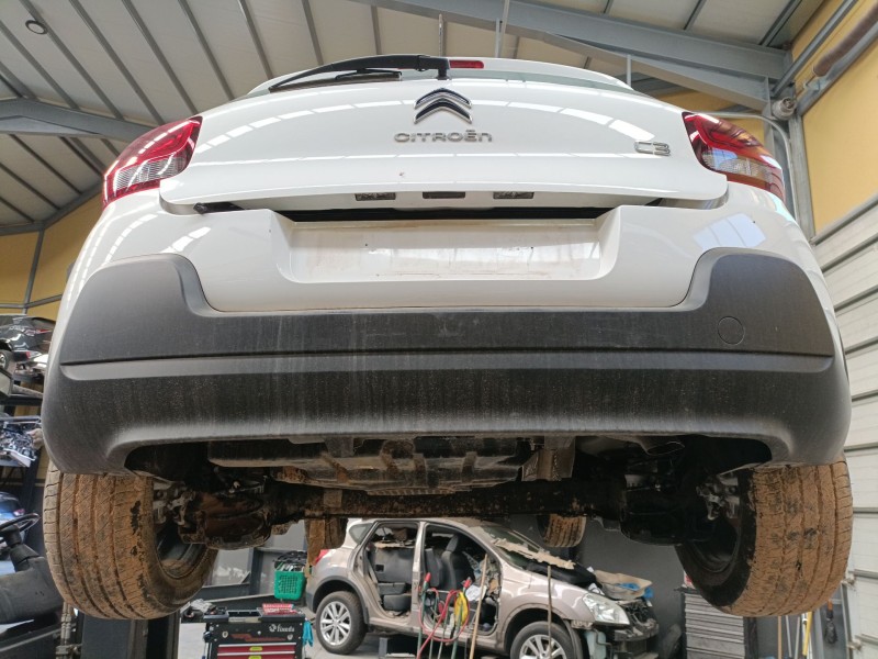 Recambio de paragolpes trasero para citroën c3 iii (sx) 1.5 bluehdi 100 (sxyhyp, sxyhtu) referencia OEM IAM   
