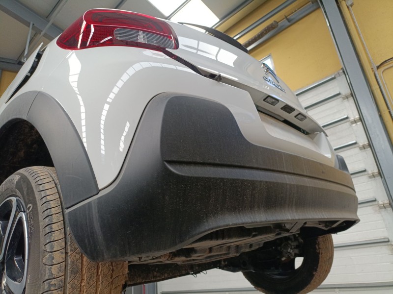 Recambio de paragolpes trasero para citroën c3 iii (sx) 1.5 bluehdi 100 (sxyhyp, sxyhtu) referencia OEM IAM   
