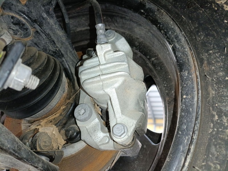 Recambio de pinza freno delantera izquierda para citroën c3 iii (sx) 1.5 bluehdi 100 (sxyhyp, sxyhtu) referencia OEM IAM   