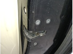 CERRADURA PUERTA TRASERA DERECHA 