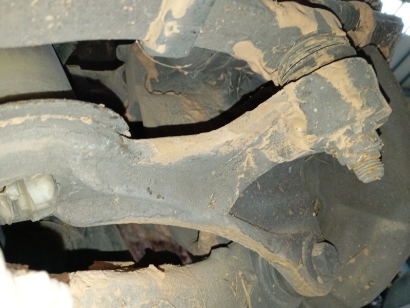 Recambio de mangueta trasera derecha para bmw 5 touring (f11) 530 d xdrive referencia OEM IAM   