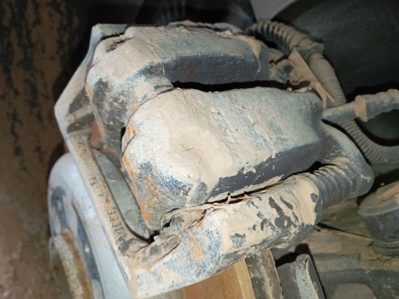 Recambio de pinza freno trasera izquierda para bmw 5 touring (f11) 530 d xdrive referencia OEM IAM   