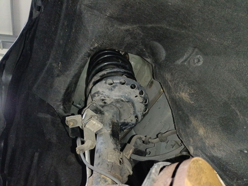 Recambio de amortiguador delantero derecho para volvo xc60 i suv (156) d5 awd referencia OEM IAM   