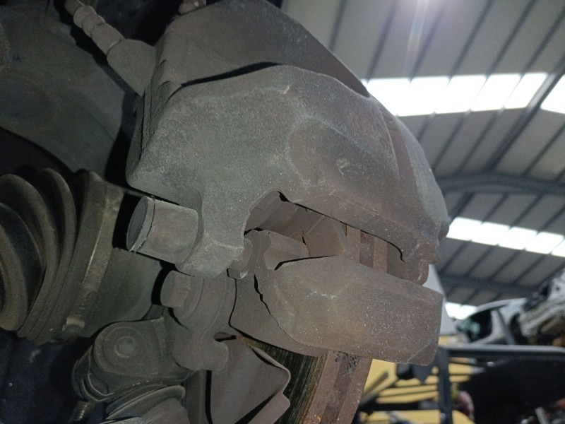 Recambio de pinza freno delantera izquierda para volvo xc60 i suv (156) d5 awd referencia OEM IAM   