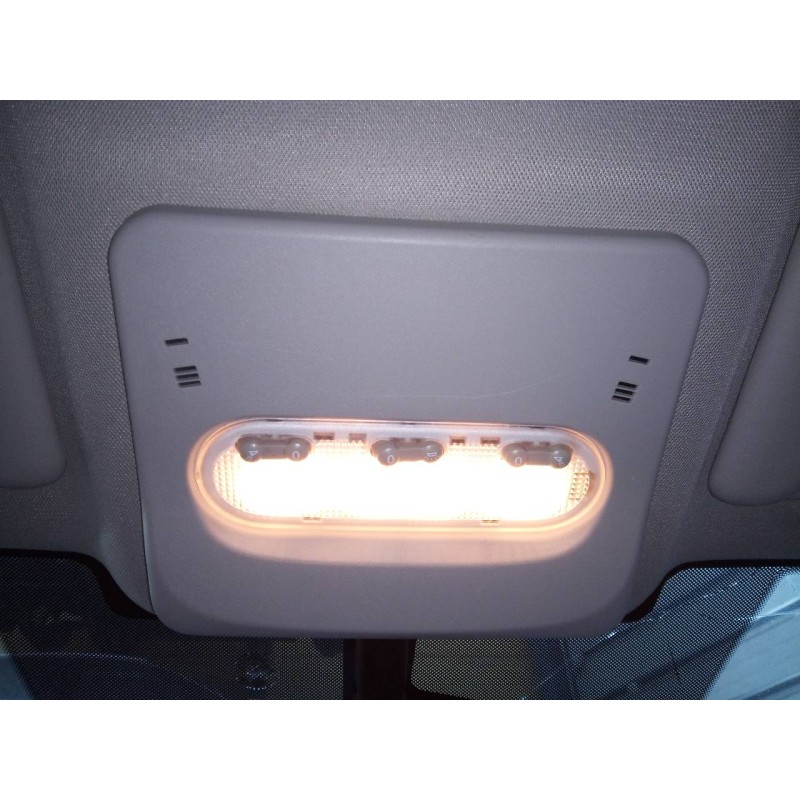 Recambio de luz interior para nissan qashqai (j11) acenta referencia OEM IAM   