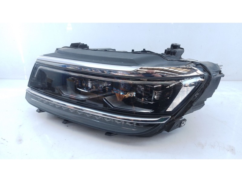 Recambio de faro izquierdo xenon para volkswagen tiguan (ad1, ax1) 2.0 tdi referencia OEM IAM 5NB941081A  