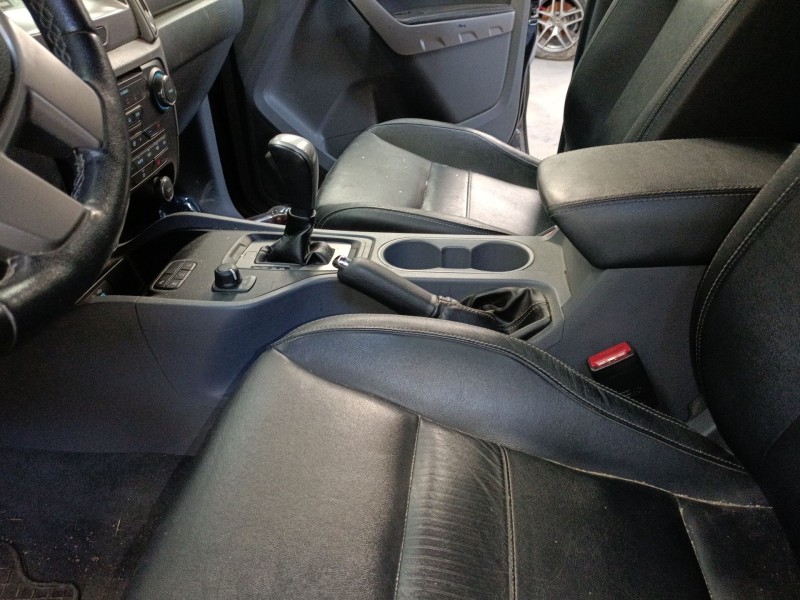 Recambio de consola central para ford ranger (tke) 3.2 tdci 4x4 referencia OEM IAM   
