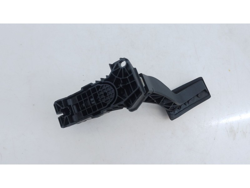 Recambio de pedal acelerador para cupra formentor (kmp) 2.0 tdi referencia OEM IAM 3WA723503  