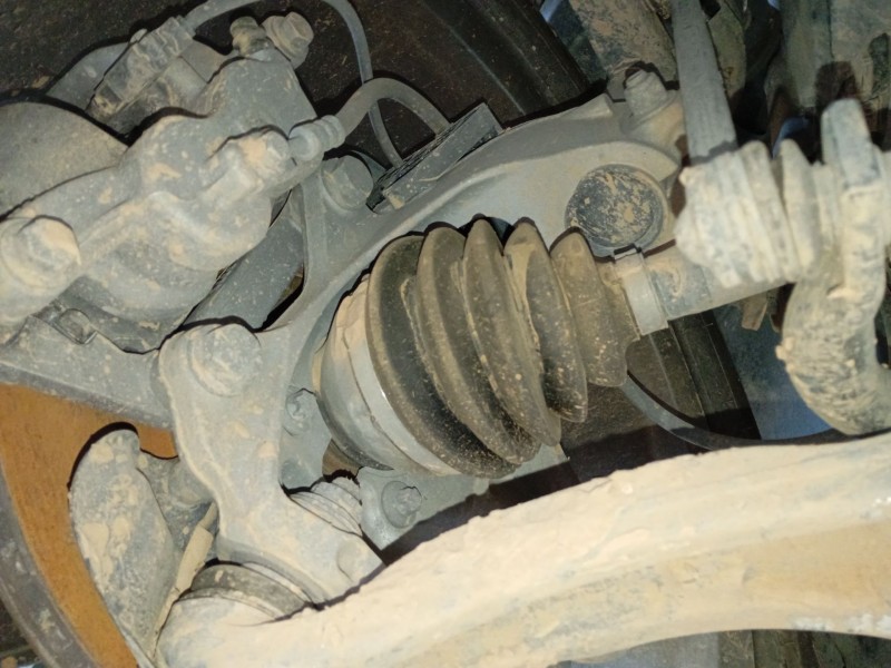 Recambio de mangueta delantera derecha para mercedes-benz clase b sports tourer (w247) b 250 e (247.086) referencia OEM IAM   