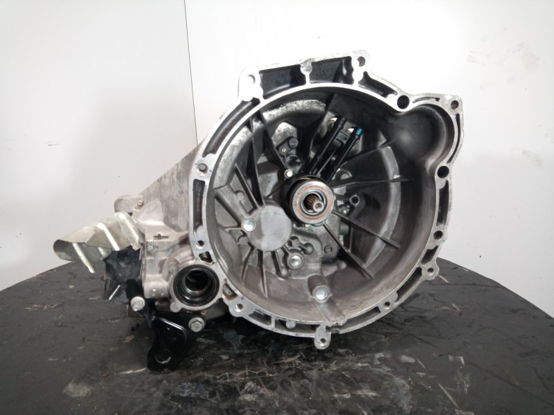 Recambio de caja cambios para ford ka+ white edition referencia OEM IAM DG1BR7002BSA  M1-B4-66