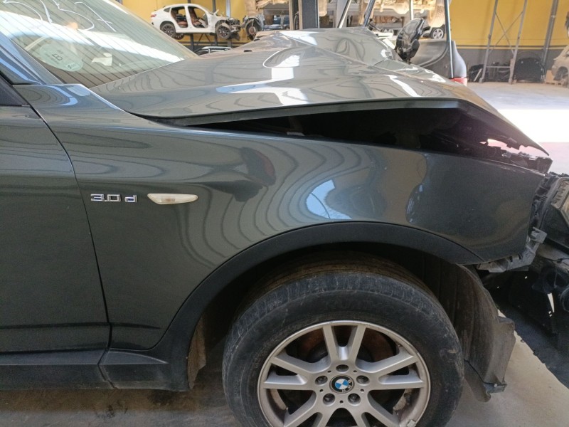 Recambio de aleta delantera derecha para bmw x3 (e83) 3.0 d referencia OEM IAM   