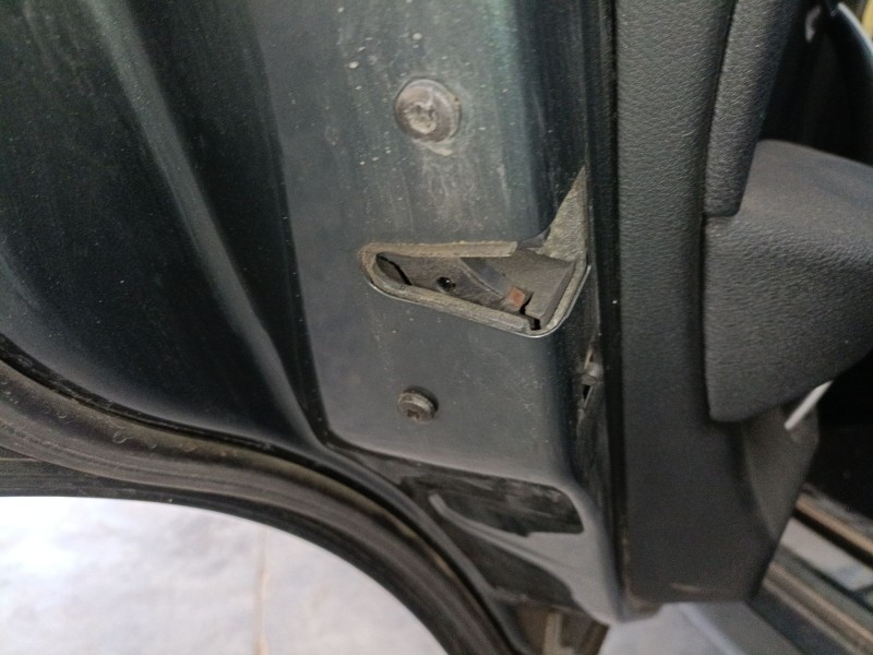 Recambio de cerradura puerta trasera izquierda para bmw x3 (e83) 3.0 d referencia OEM IAM   