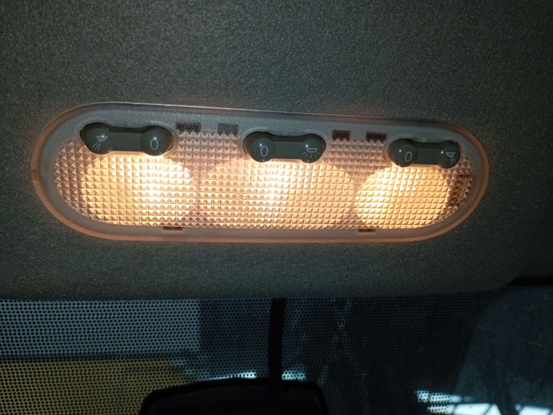 Recambio de luz interior para nissan juke (f15) 1.5 dci referencia OEM IAM   