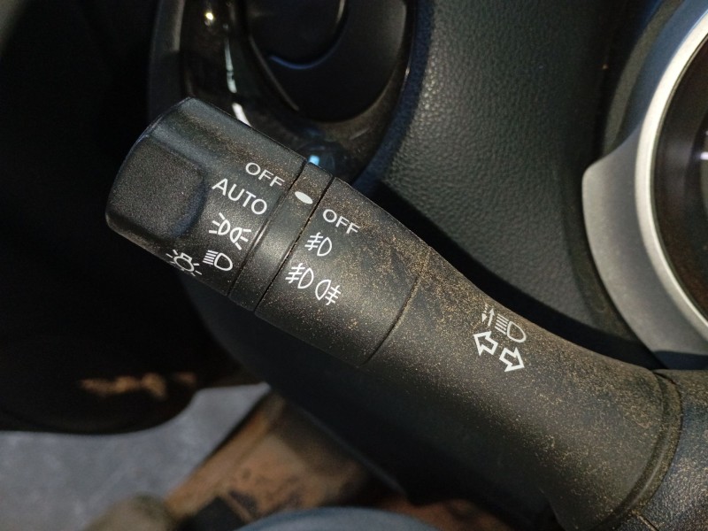 Recambio de mando intermitentes para nissan juke (f15) 1.5 dci referencia OEM IAM   