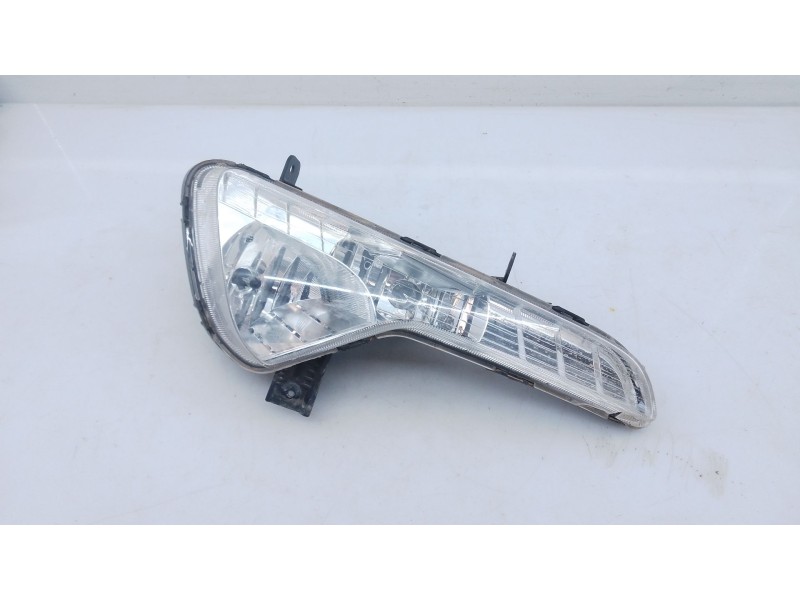 Recambio de faro antiniebla derecho para kia sportage iii (sl) 1.7 crdi referencia OEM IAM   