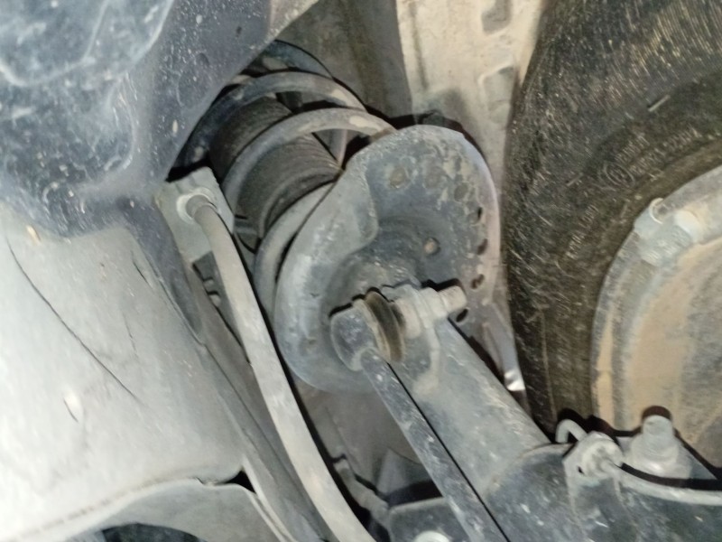 Recambio de amortiguador delantero derecho para nissan juke (f15) 1.5 dci referencia OEM IAM   