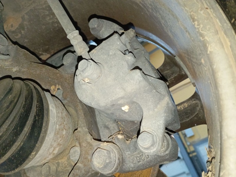 Recambio de pinza freno delantera izquierda para nissan juke (f15) 1.5 dci referencia OEM IAM   