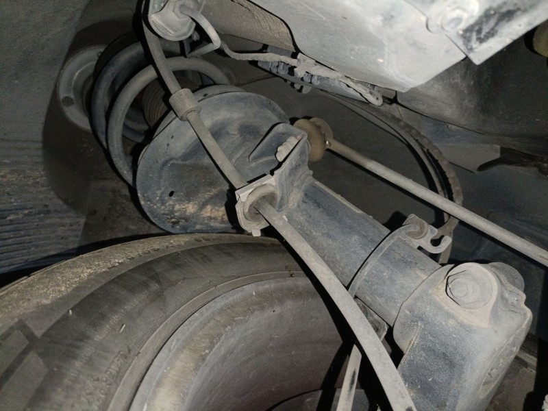 Recambio de amortiguador delantero izquierdo para bmw x3 (e83) 3.0 d referencia OEM IAM   