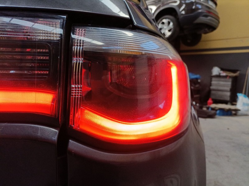 Recambio de piloto trasero derecho para jeep compass (mp, m6, mv, m7) 1.4 multiair referencia OEM IAM   